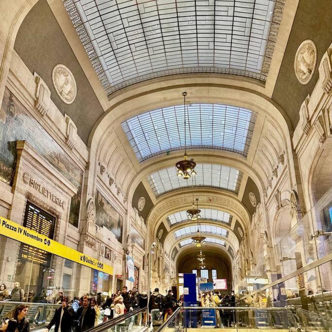 Appartamento - Stazione Centrale Milán Exterior foto